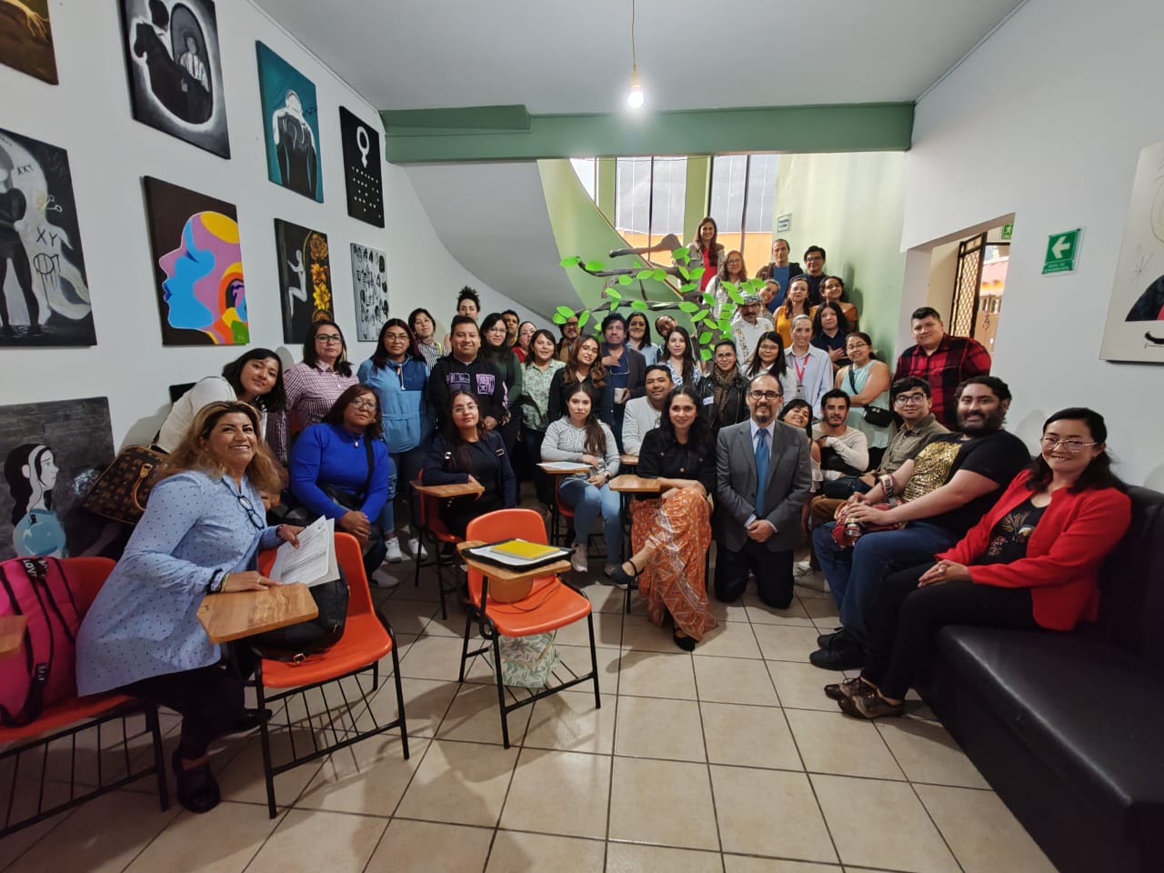 Fotografía presentación de la Unidad de género